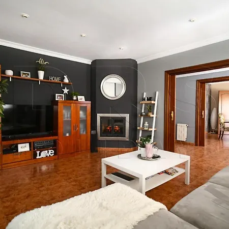 Miraflores-center And Villa Lloret de Mar